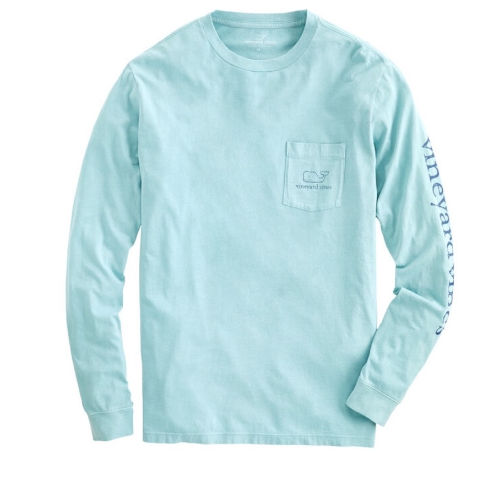 Long sleeve Vineyard Vines pocket T-shirt.